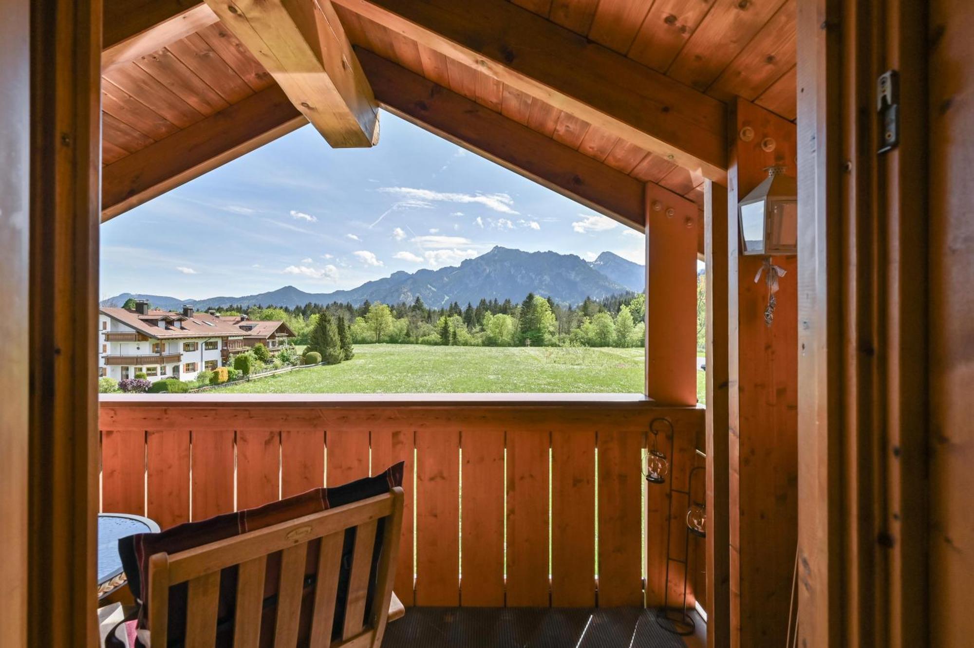 Chalet Im Haus Schlossblick ฟุสเซ่น ภายนอก รูปภาพ