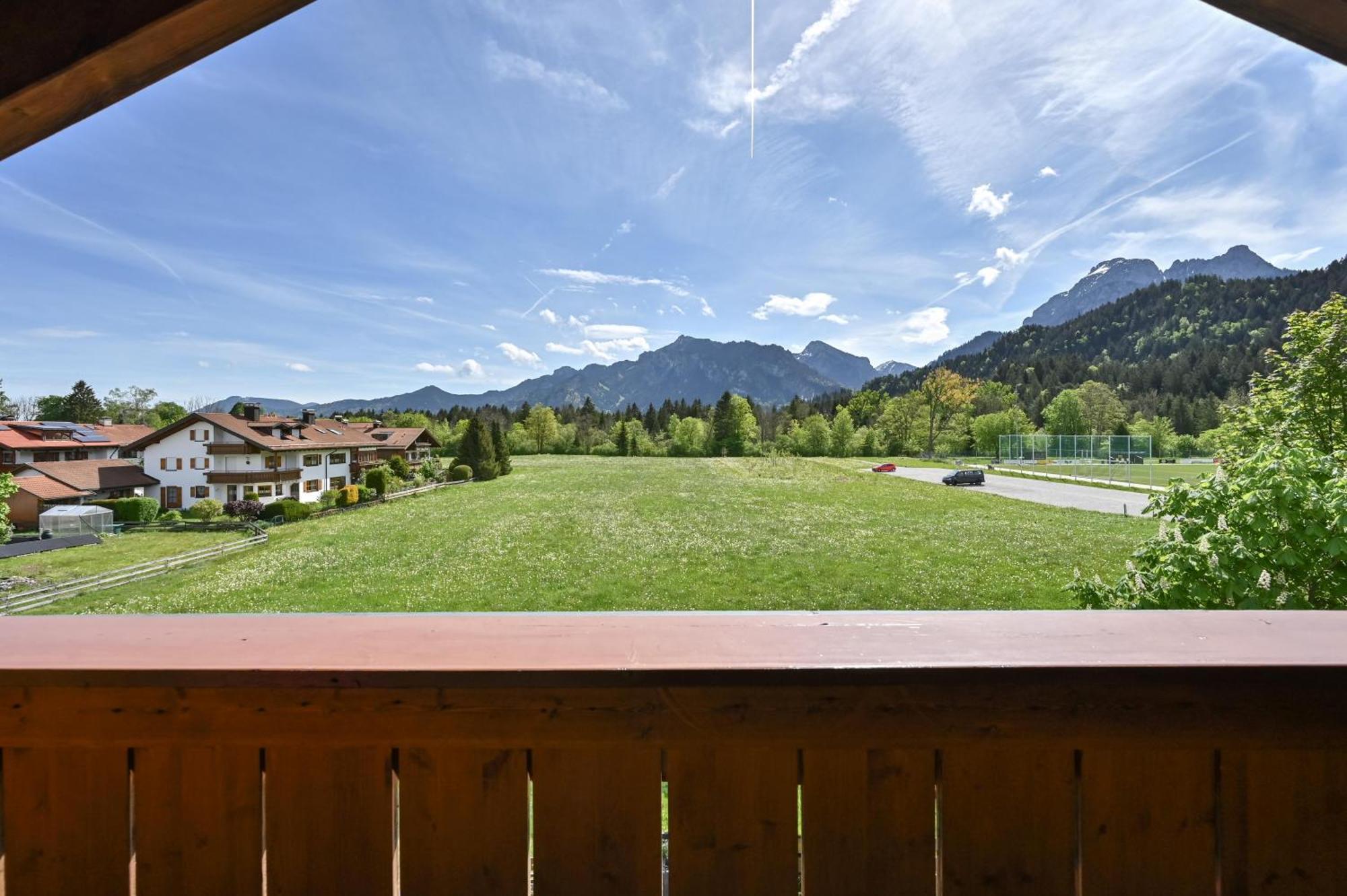 Chalet Im Haus Schlossblick ฟุสเซ่น ภายนอก รูปภาพ